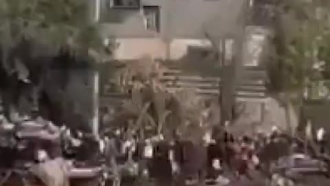 Israel releases video of forcibly displaced Palestinians from Gaza’s north.mp4