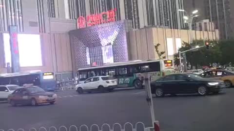 The wind is so big