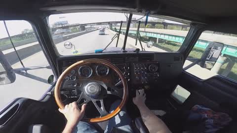 Driving a Kenworth T600 on US roads