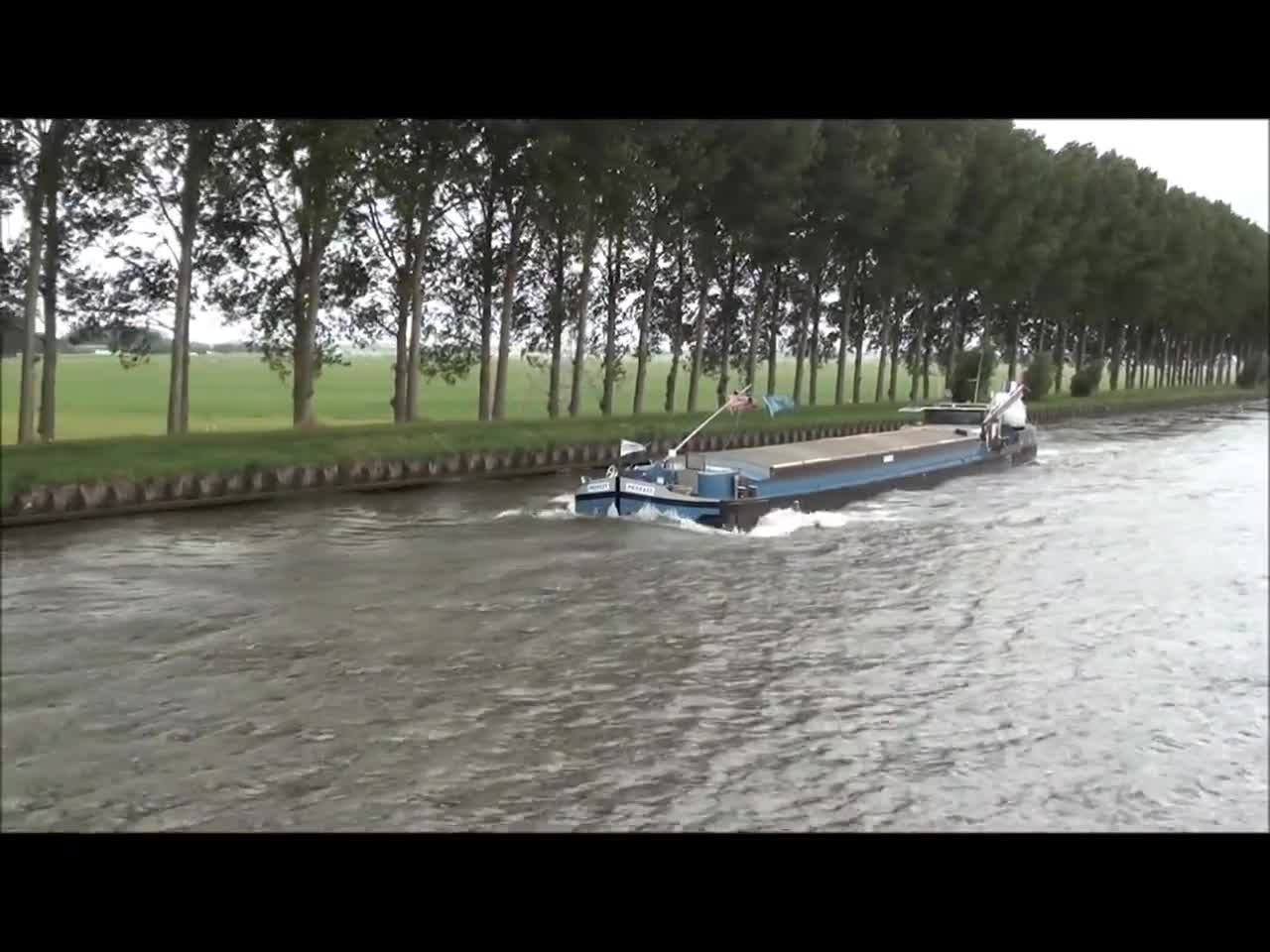 SPITS MODESTA op AMSTERDAM RIJNKANAAL