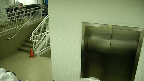 7110CVCULElevator#3Lobby_2021-01-06_20h40min01s777ms.mp4