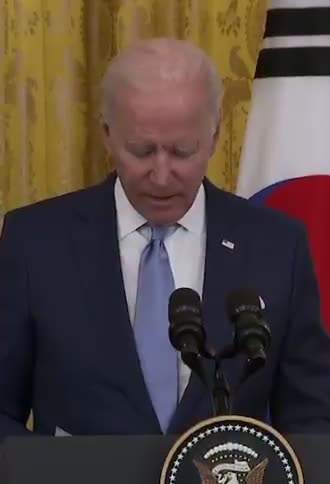 Confused Biden Calls for "Open and Secure G5 Network"