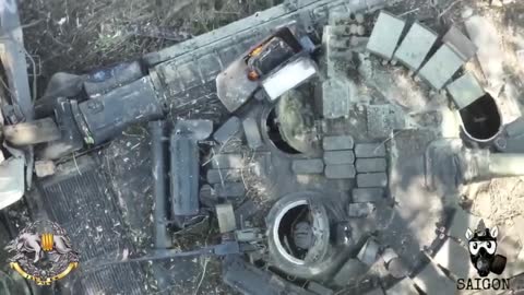 In the T-72B3 hatch
