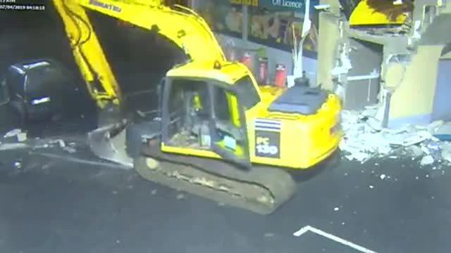 THE MOST WILD ATM ROBBERY AT IRELAND - you have to watch this