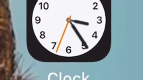 Clock widget on home screen