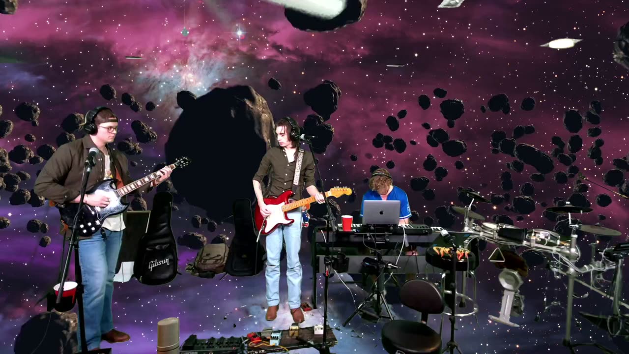 Kyle’s Pink Floyd Tribute Band Is Rehearsing In My Studio