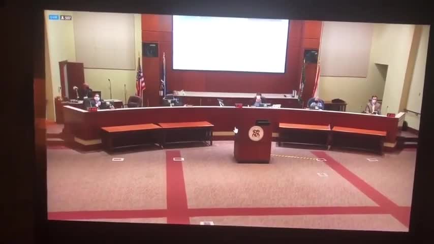 Must watch, pissed off father yells at school board for not opening school.