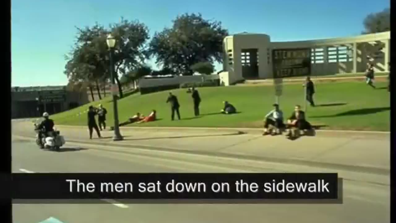 JFK Assassination: Umbrella Man - Dark Complected Man