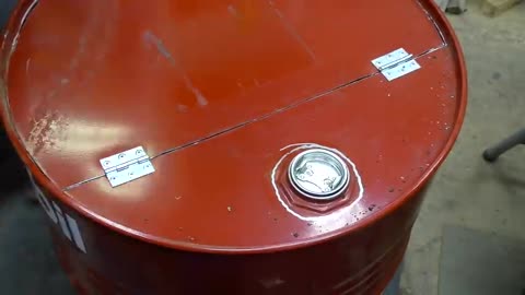 A cool idea from a car oil barrel! Do it yourself! Simple and Fast!