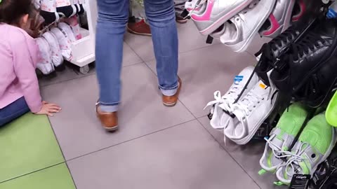 Latina MILF White Thong Slip At The Mall