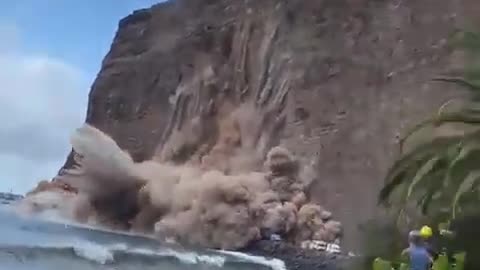 A Part of The Big rock falling to The Sea |Very Rare Video |