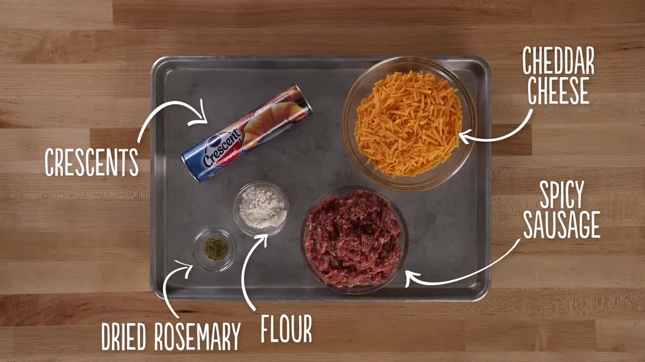 10-Second Video_ Sausage Crescent Cheese Balls