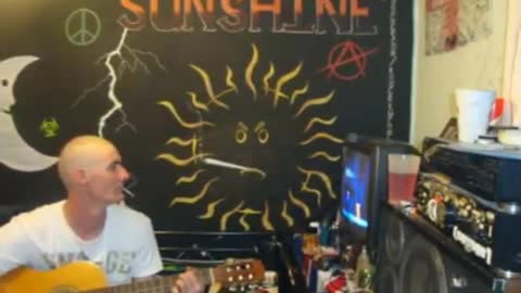 Knockturnal sunshine 🌞 always the middle ones live studio demo 🎙