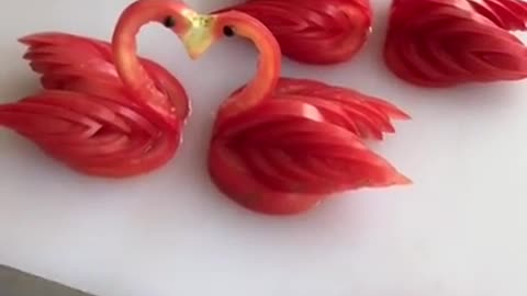 Tomato art twin Swan