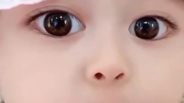 Cute baby girl singing and kissing. Lovely video.