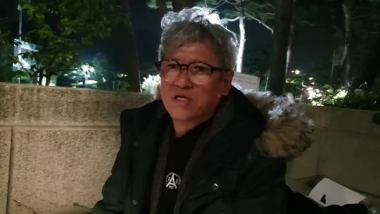 20191023_V3_S02(LkHdRM4RlK0)한 애국가수가 왜 이 아스팔트에 나왔을까_