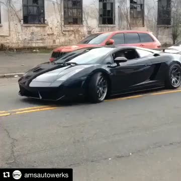 Lamborghini burning rubbers