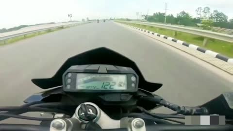 Fzs v2 top speed on mawa express way