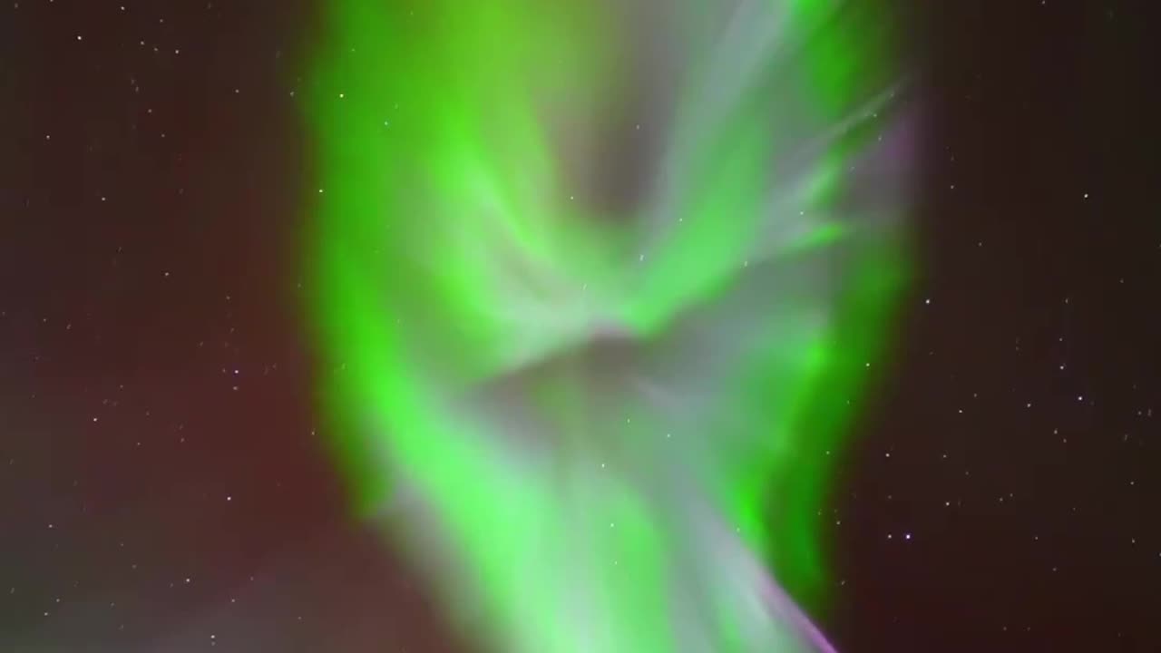 Here's what the aurora looked in like in real-time last night over our heads