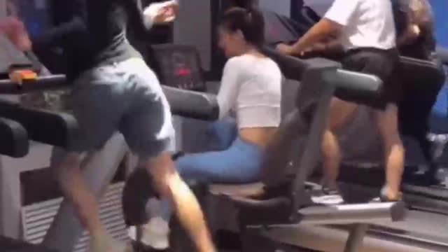Incorrect way on the treadmill