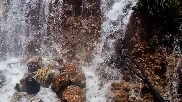 Natural waterfalls and springs(5)