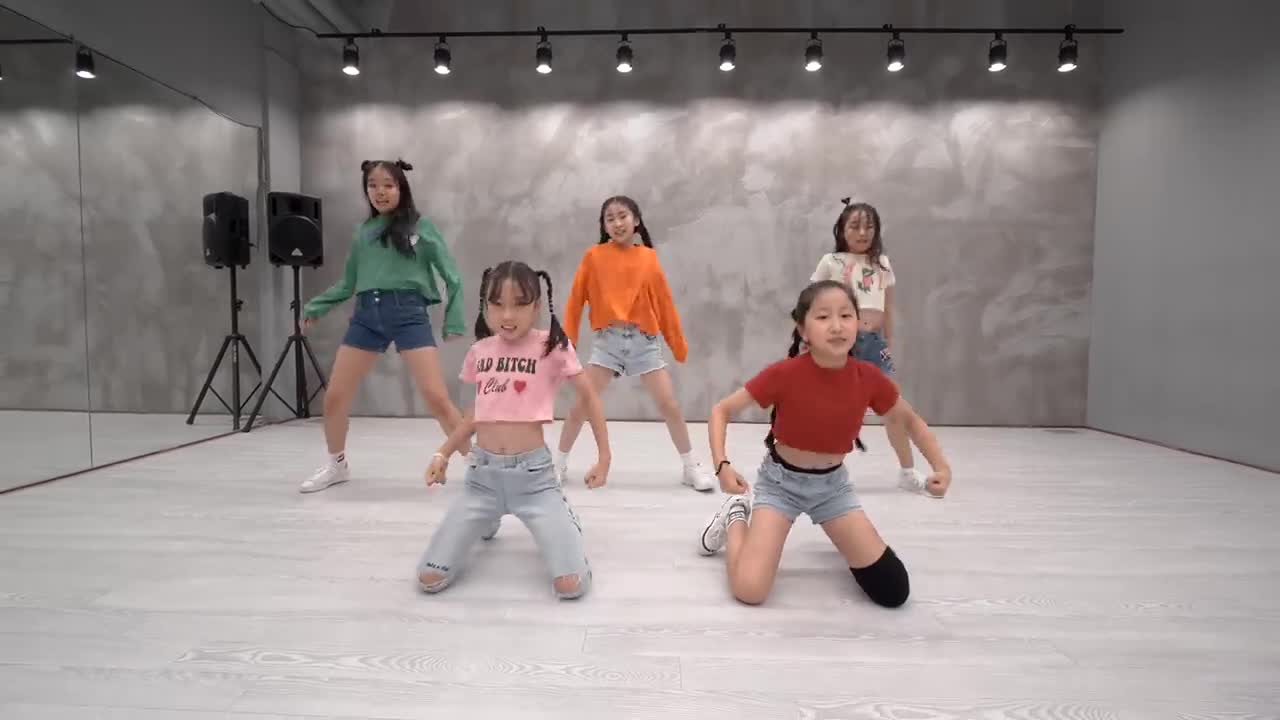 Baby Shark (Trap Remix) dance choreography