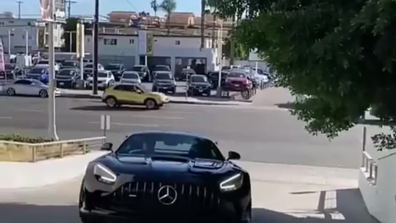 The Mercedes-AMG GT - built to thrill 🔥🔥