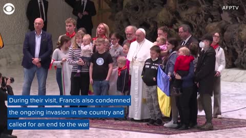 Pope Francis meets with young Ukrainian refugees, calls for an end to the war