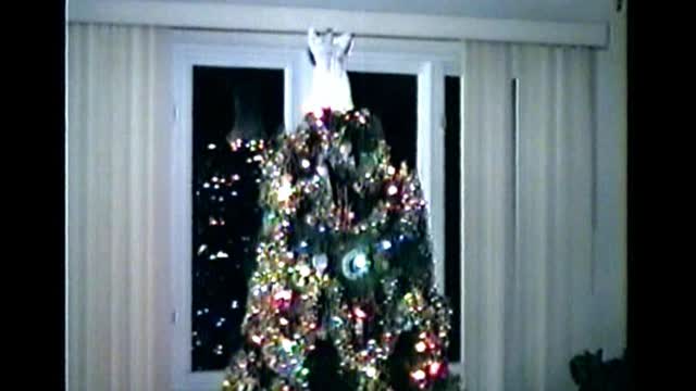 Snippets of a past almost forgotten - Christmas in Long Island Mid 1980's