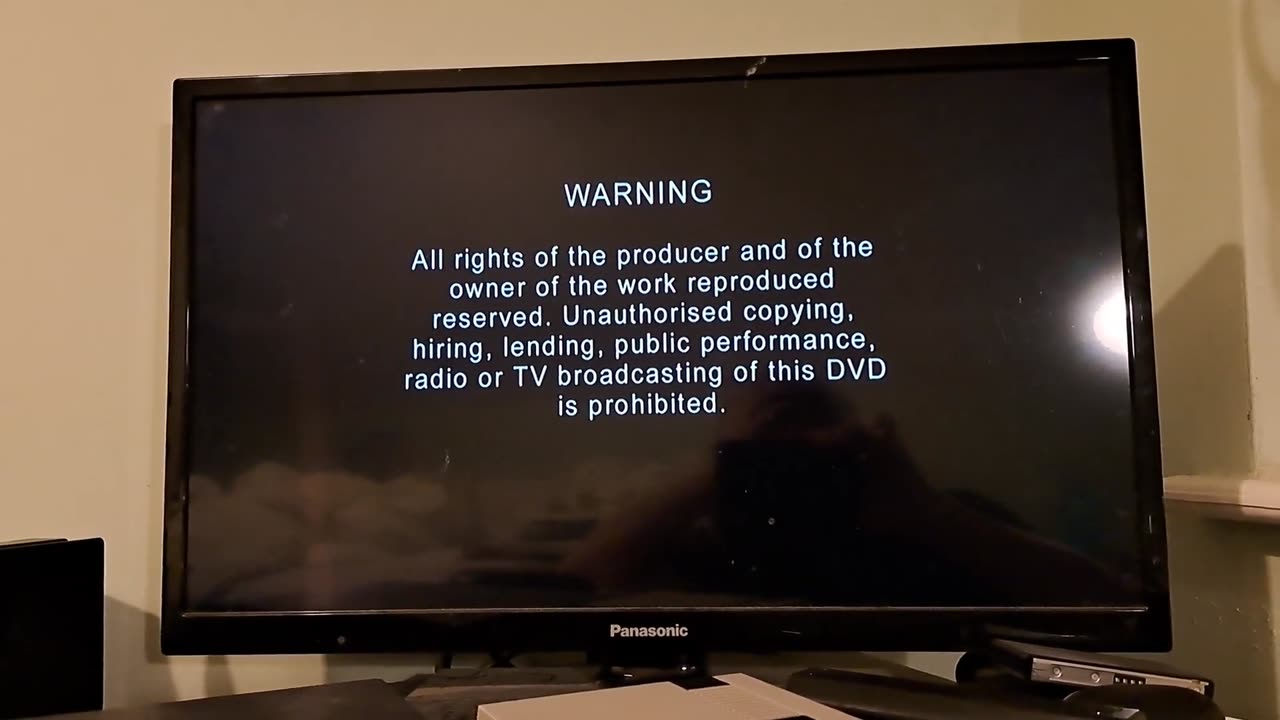 Opening to my 2001 UK DVD of Jurassic Park III