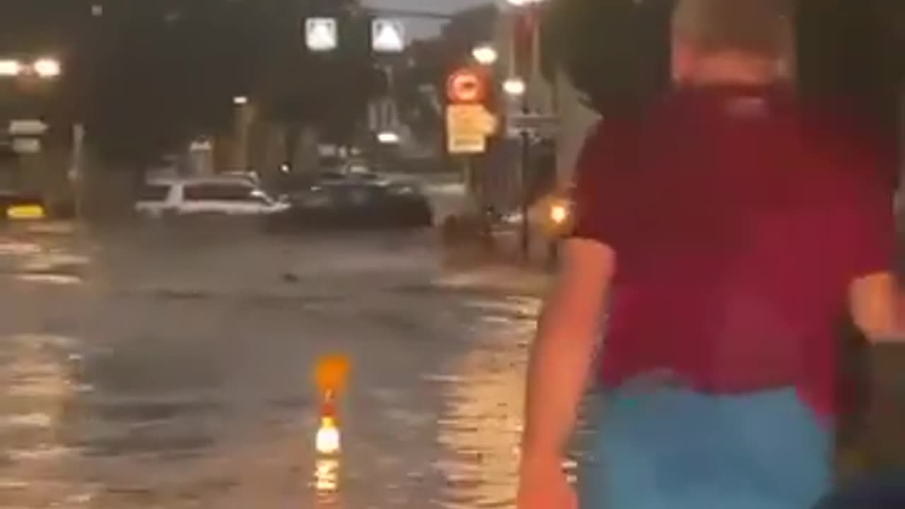 Gondelsheim, Germany this evening....🌊