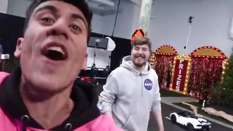 Mr beast gift a lamborgini of random people