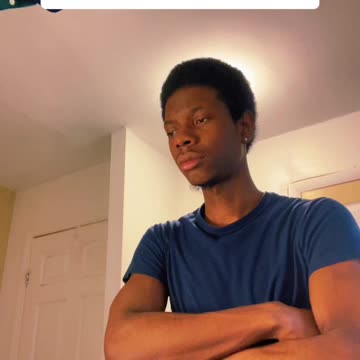 Tryna Get The Window Seat Instead Of Sitting In The Middle On Car Ride