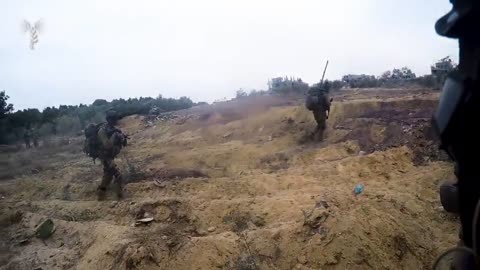 Morning footage of fighting in the Gaza border area. The Israeli side is filming