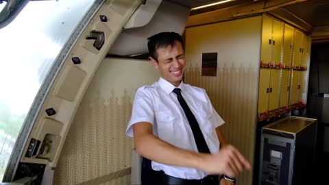 Business Class VS Economy Class