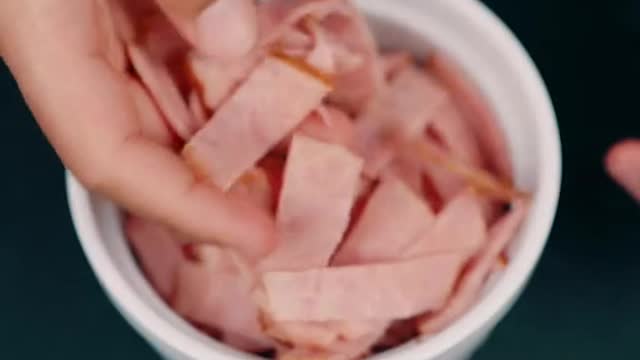 Cheese bacon pizza