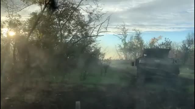 Ukrainian Humvees Speed Through Russian Artillery Fire After Charging Russian Positions In Kherson