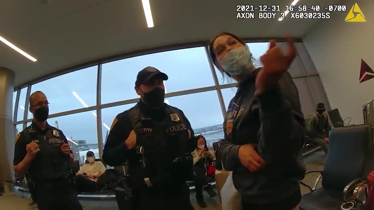 Airport Karen has a meltdown