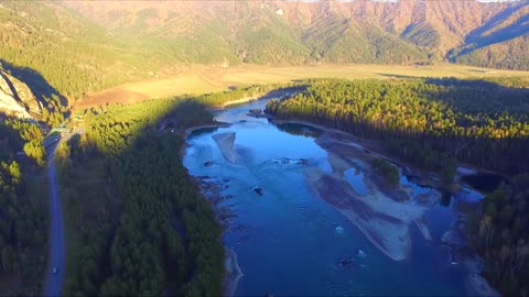 Mountain Altai. The Katun river in autumn colors.