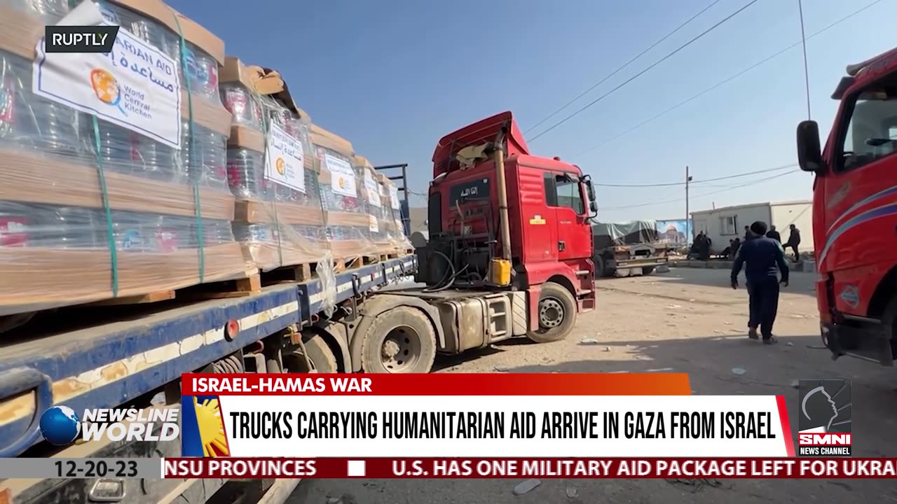 Trucks carrying humanitarian aid arrive in Gaza from Israel