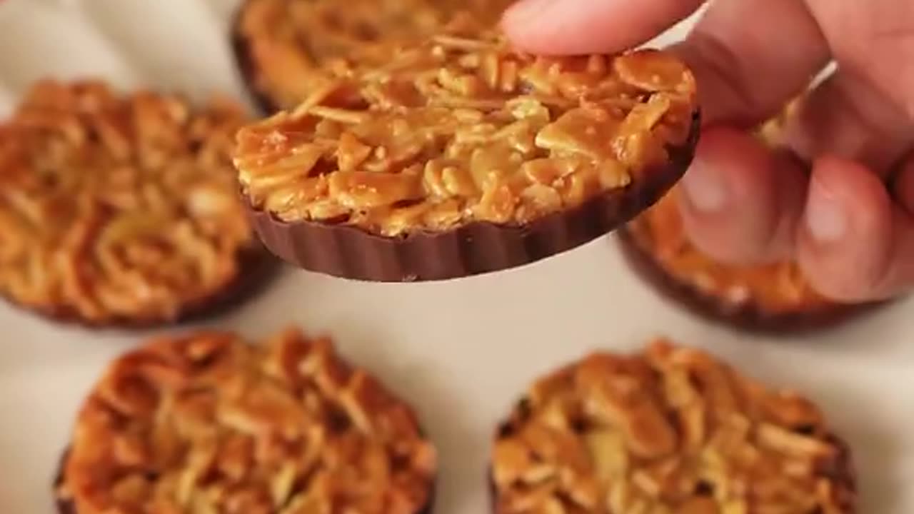 Chocolate-Dipped Almond Florentines: Nutty, Crunchy, and Kid-Friendly! 🍫🌰 #HealthyRecipe #Panasonic