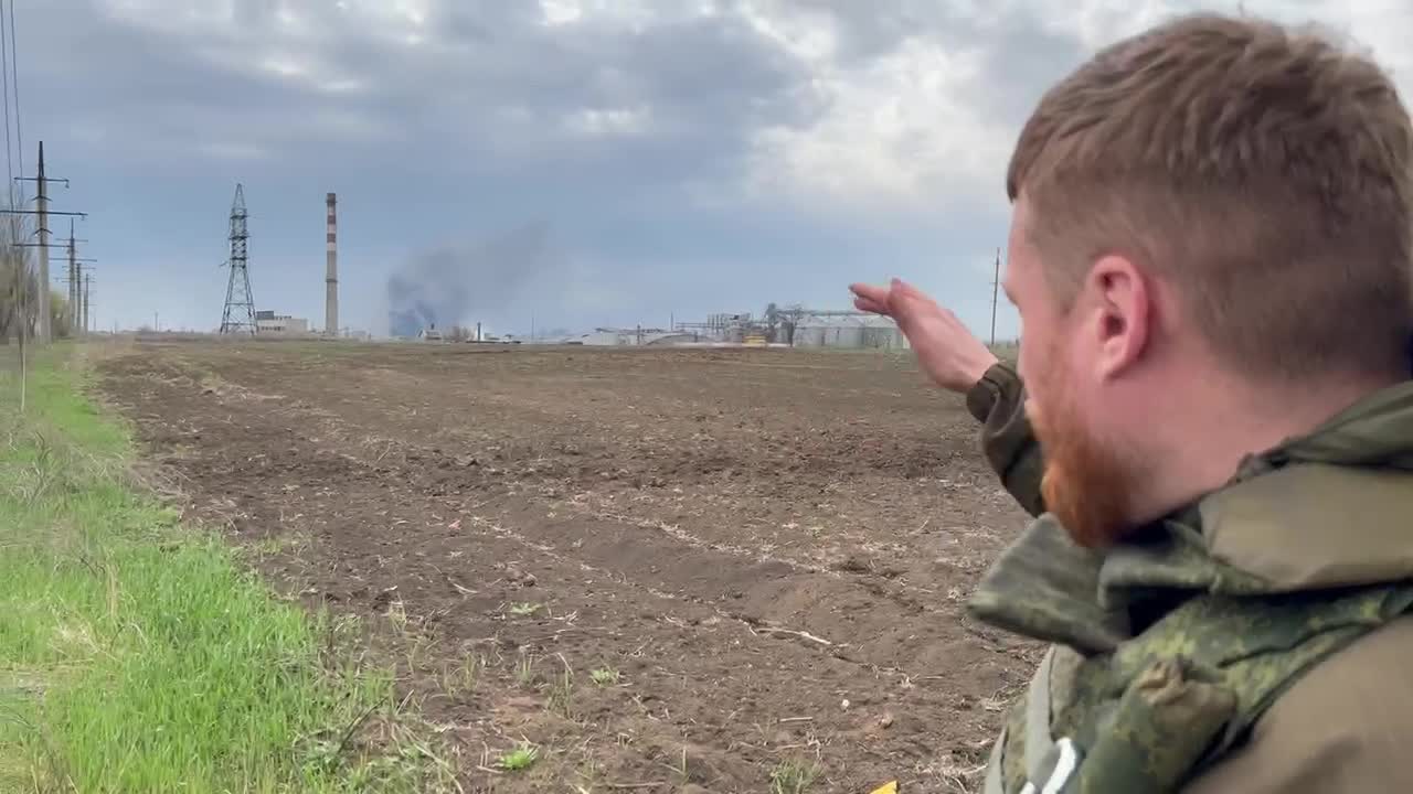 The units of the DPR and the Russian AF cleared the northern sector of the Azovstal industrial zone