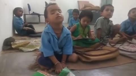 BOY IS SLEEPING IN CLASS ROOM MOST FUNNIEST VIDEO MUST WATCH