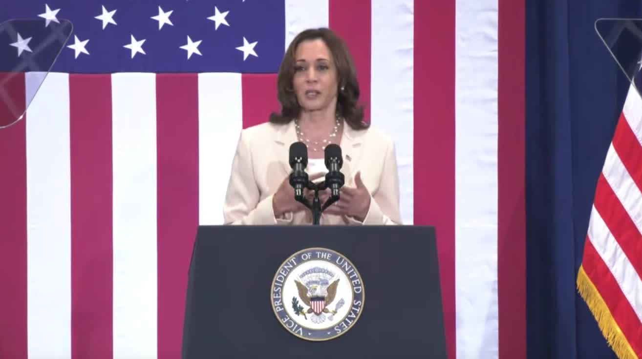 Kamala: "Climate change has become a climate crisis, and a threat has now become a reality."