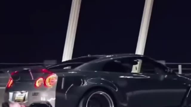 Nissan GT-R nosss fire