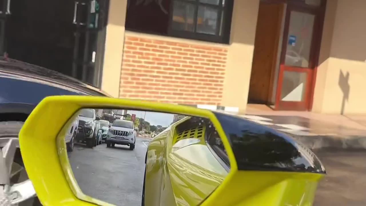 Lamborghini Huracan performante drive