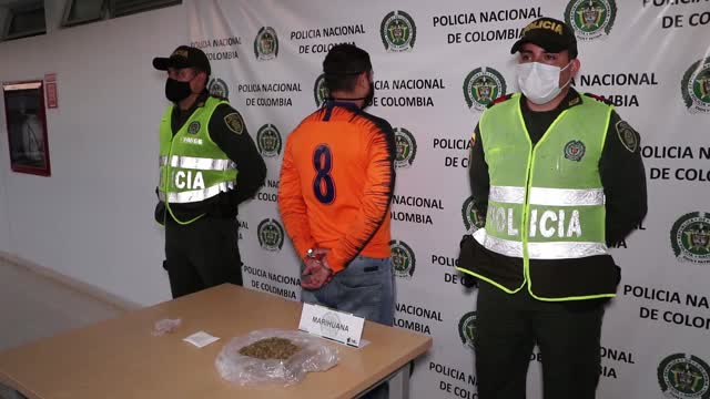 Hombre intentó ingresar droga camuflada en una colchoneta a estación de Policía en Bucaramanga