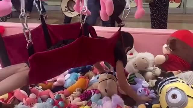 Areal life human claw machine!