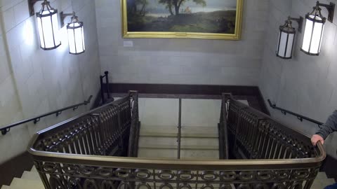 7218USCH03GalleryStairs_2021-01-06_14h20min01s267ms.mp4