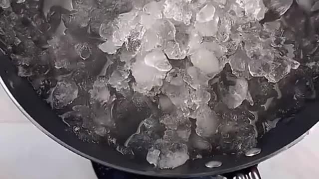 How To Crush And Melt Ice To Make Homemade Air 🌬